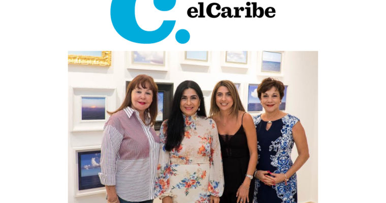 Realizan cóctel de artista Miriam Calzada